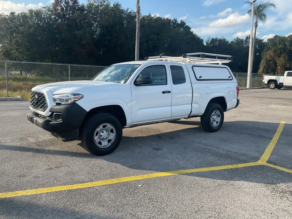 2021 Toyota Tacoma SR photo 4