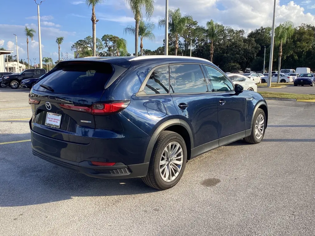 2024 Mazda CX-90 Preferred photo 3