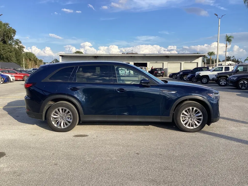 2024 Mazda CX-90 Preferred photo 4