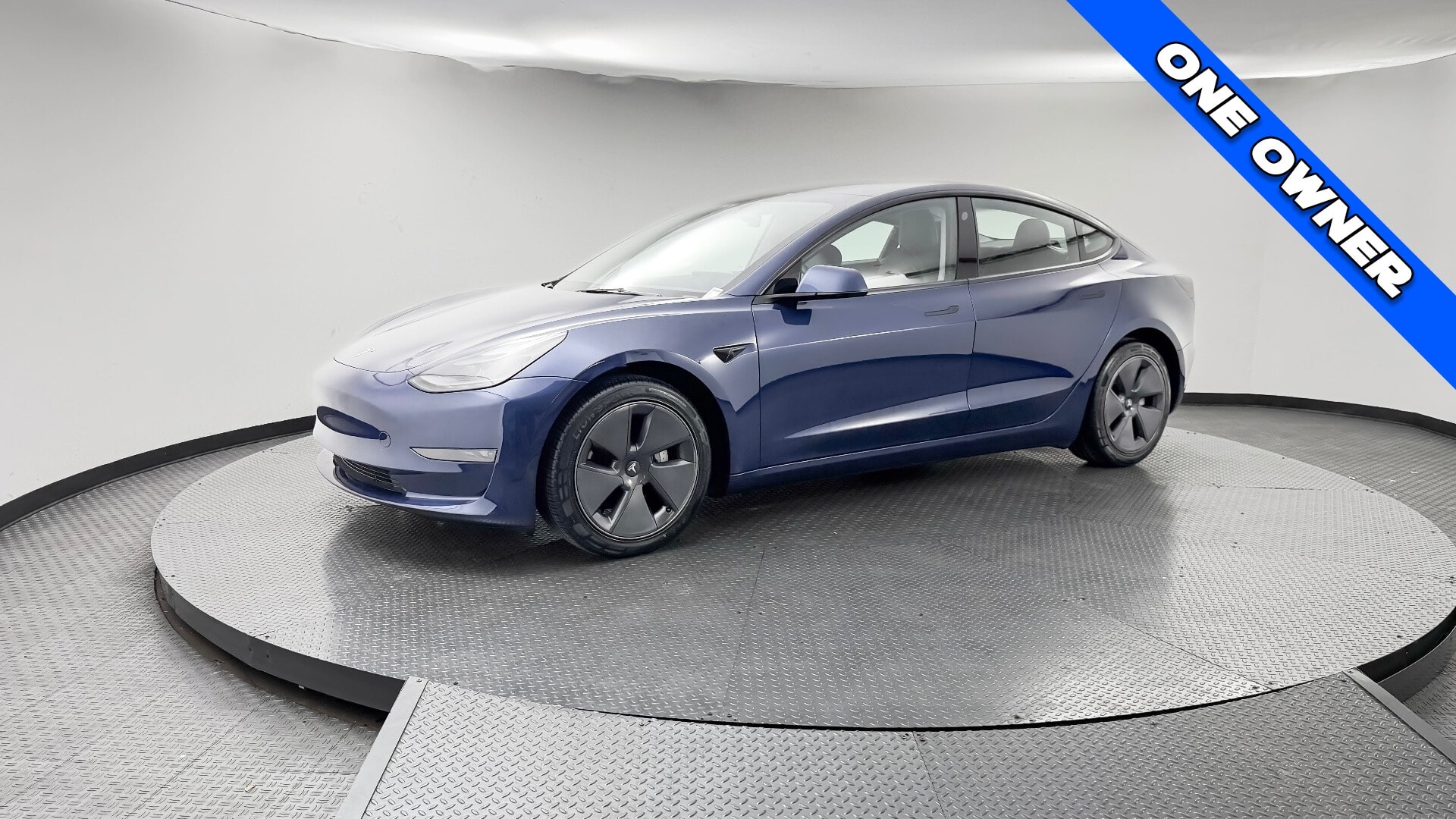 2023 Tesla Model 3 Base's photo