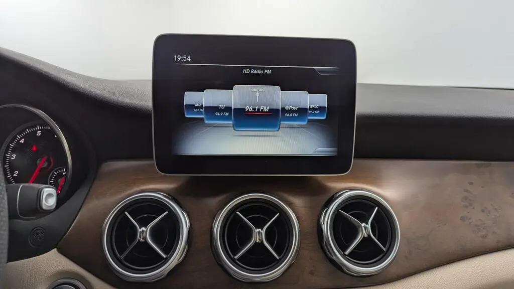 Florida Fine Cars - Used MERCEDES-BENZ GLA 2019 MIAMI GLA 250