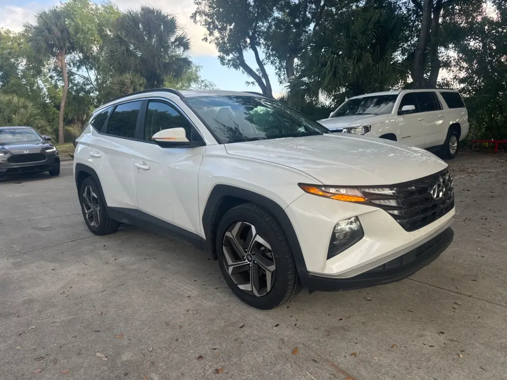 2022 Hyundai Tucson SEL Convenience photo 3