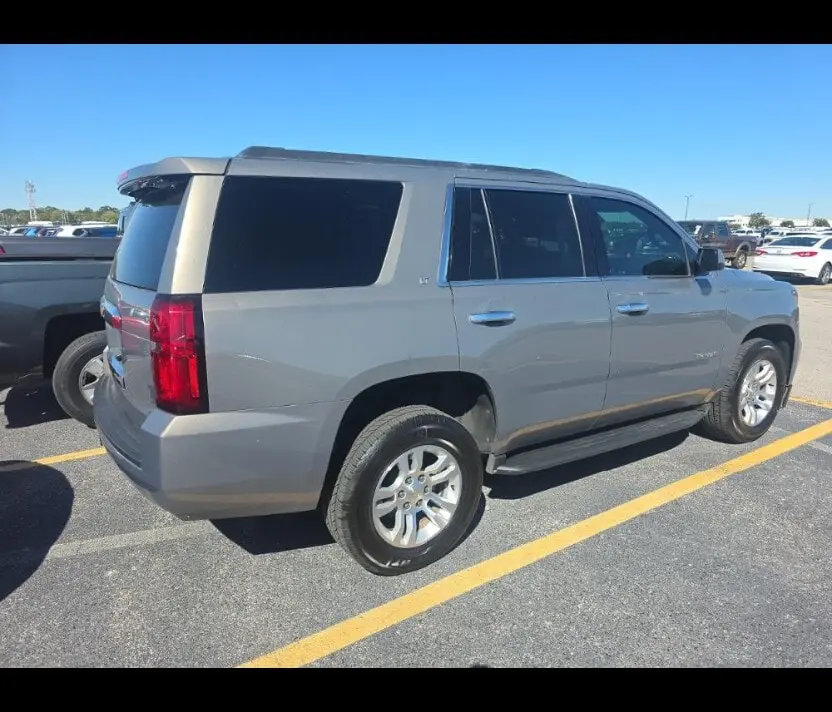2019 Chevrolet Tahoe LT photo 4