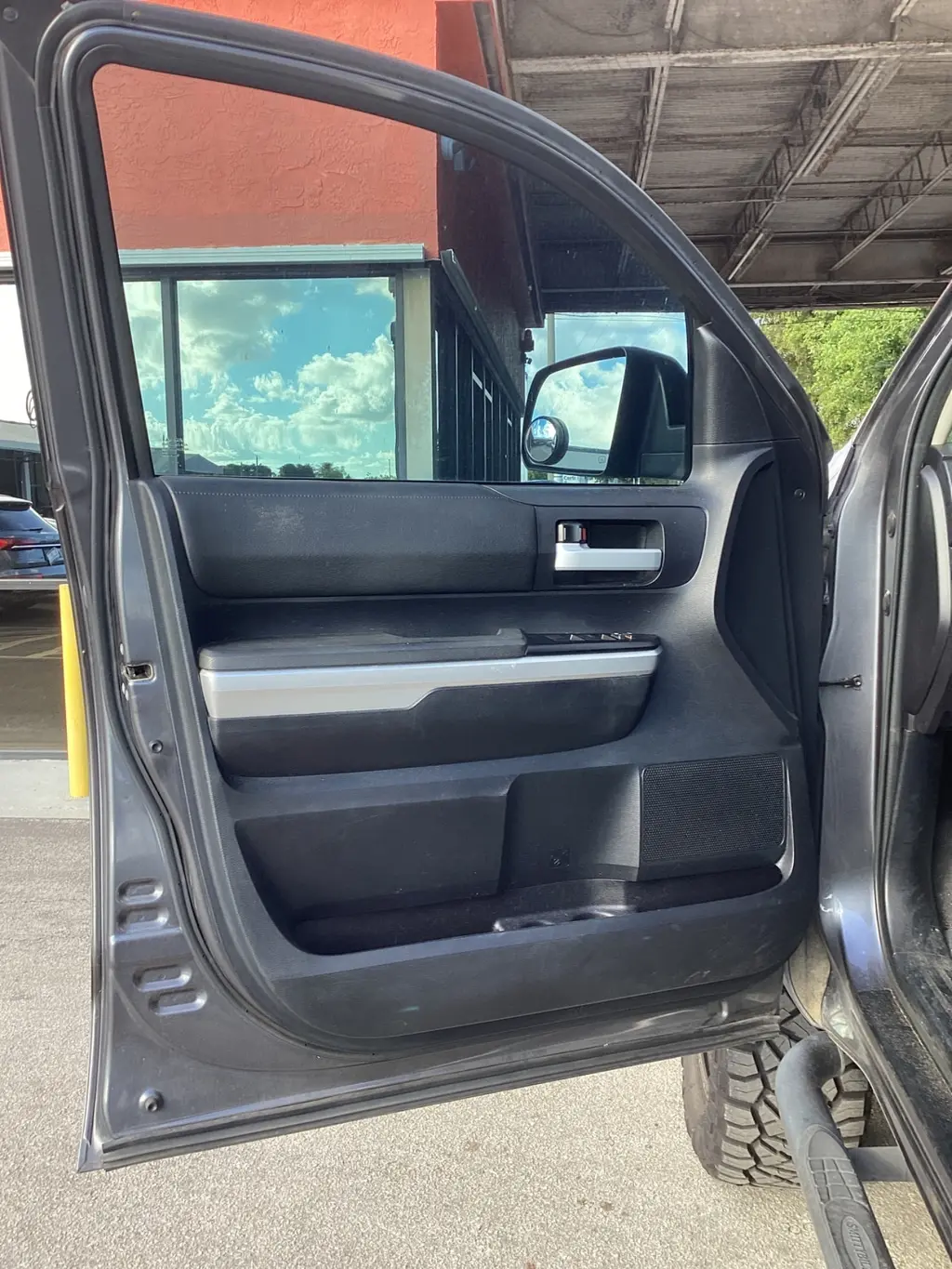 Florida Fine Cars - Used TOYOTA TUNDRA 4WD 2014 MIAMI SR5