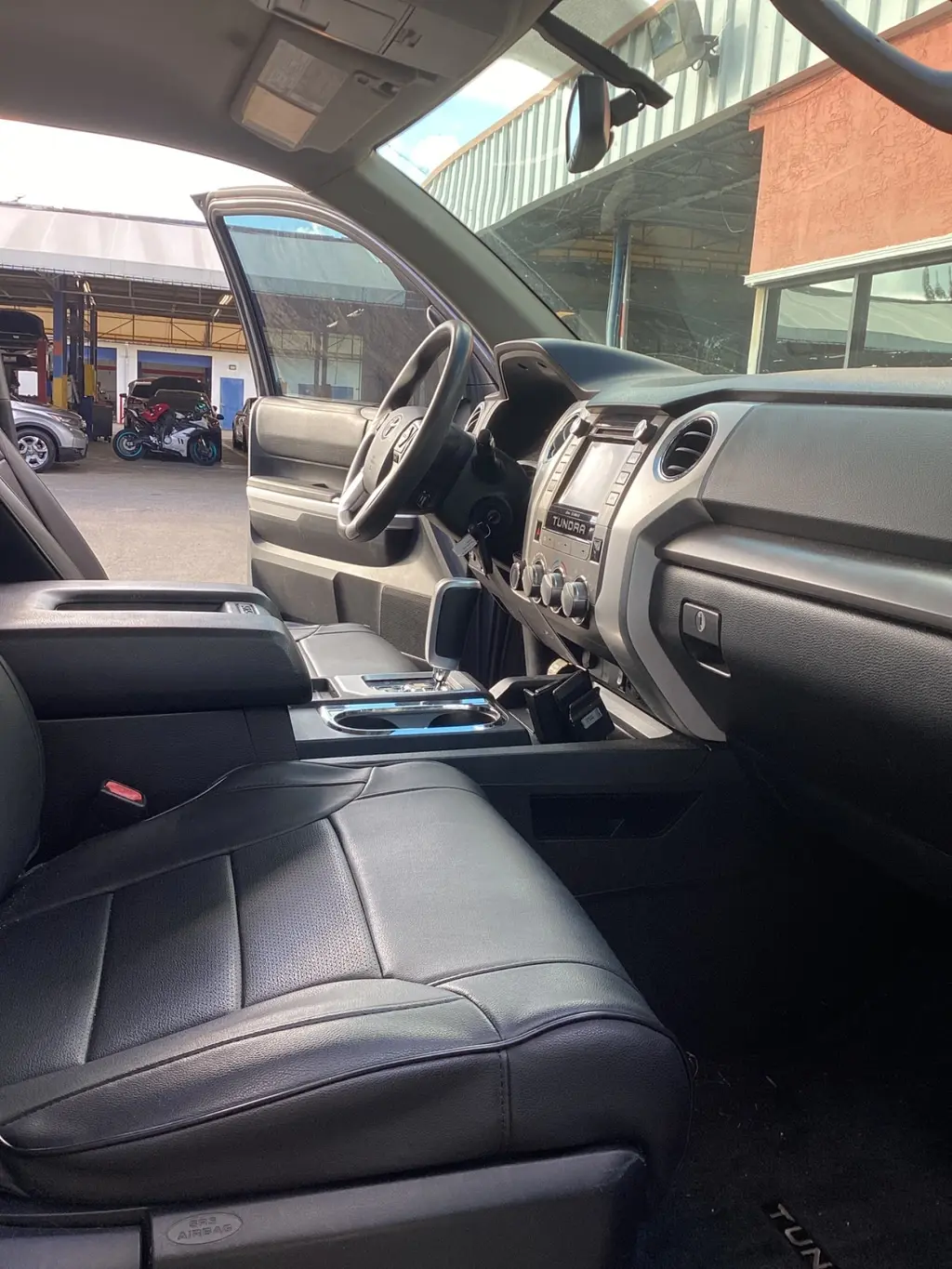 Florida Fine Cars - Used TOYOTA TUNDRA 4WD 2014 MIAMI SR5