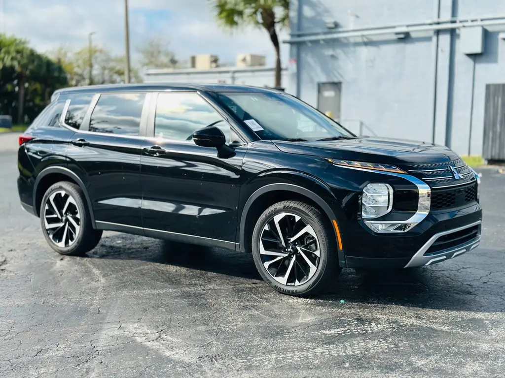 Florida Fine Cars - Used MITSUBISHI OUTLANDER 2024 MIAMI SE
