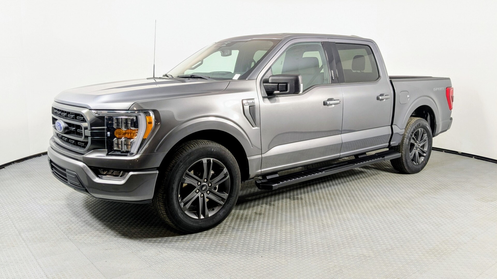 2023 Ford F-150 XLT's photo