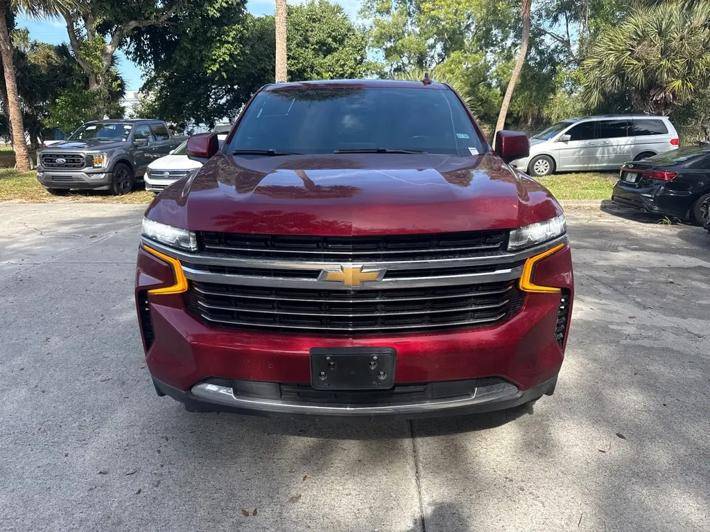2021 Chevrolet Tahoe LT photo 2