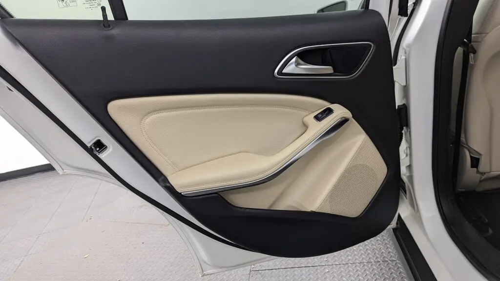 Florida Fine Cars - Used MERCEDES-BENZ GLA 2019 MIAMI GLA 250