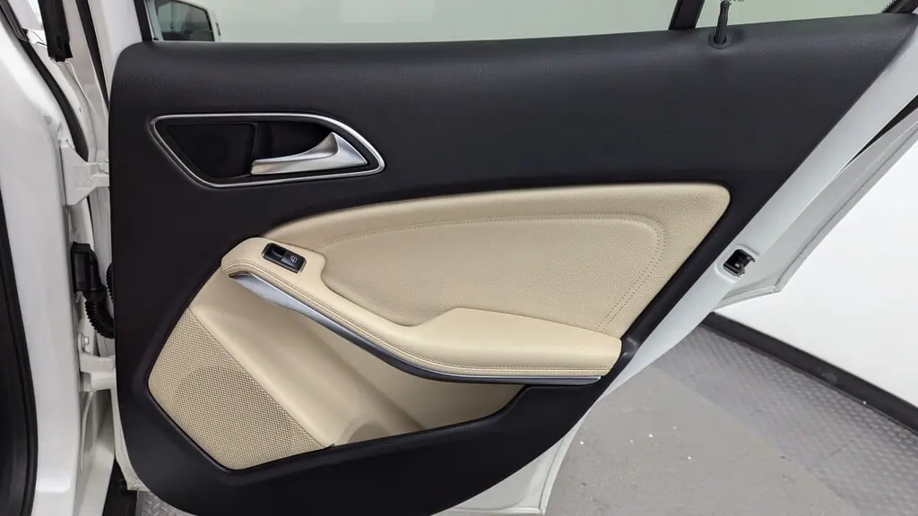 Florida Fine Cars - Used MERCEDES-BENZ GLA 2019 MIAMI GLA 250