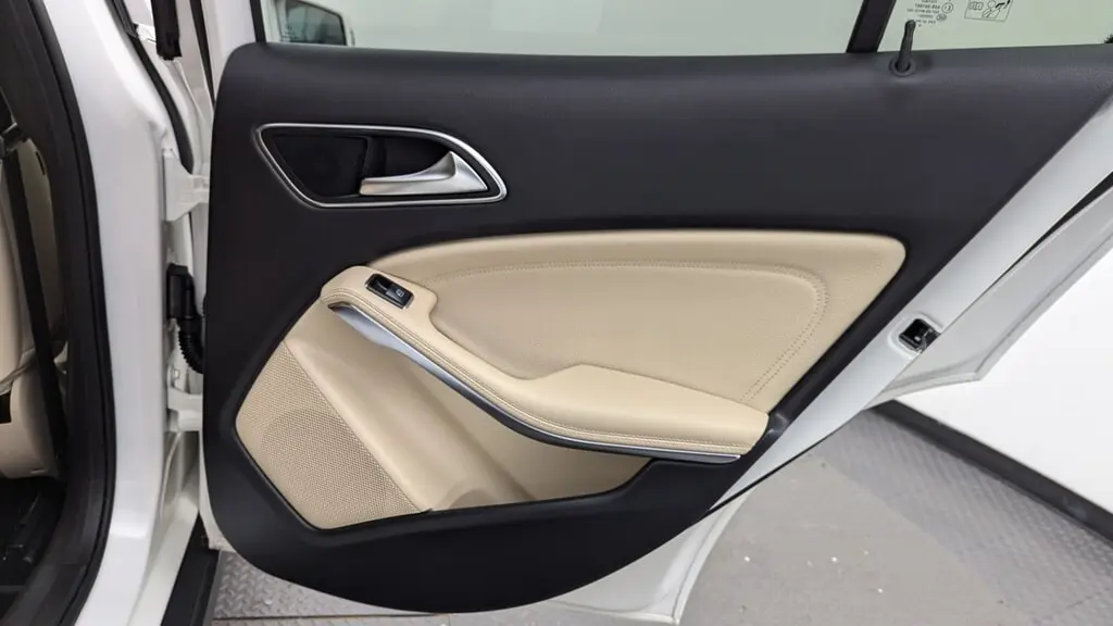 Florida Fine Cars - Used MERCEDES-BENZ GLA 2019 MIAMI GLA 250