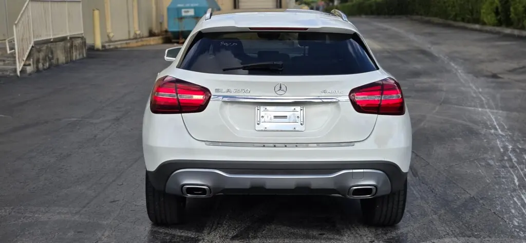 2019 Mercedes Benz GLA 250 photo 4