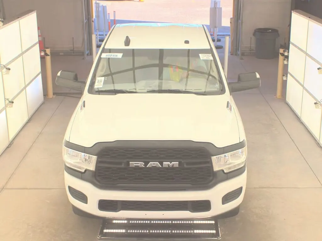 2020 Ram 2500 Tradesman photo 2