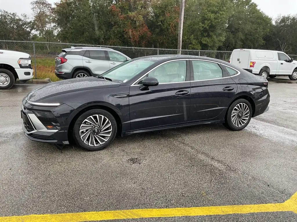 Florida Fine Cars - Used HYUNDAI SONATA HYBRID 2024 ORLANDO SEL