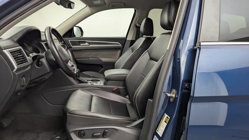 Florida Fine Cars - Used VOLKSWAGEN ATLAS 2021 WEST PALM 3.6L V6 SE W/TECHNOLOGY