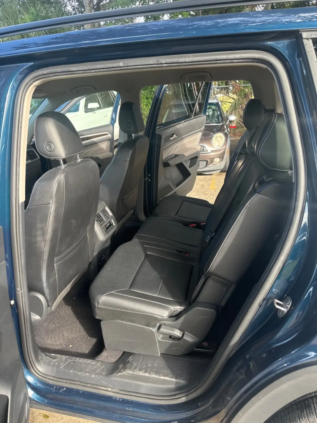 Florida Fine Cars - Used VOLKSWAGEN ATLAS 2021 WEST PALM 3.6L V6 SE W/TECHNOLOGY