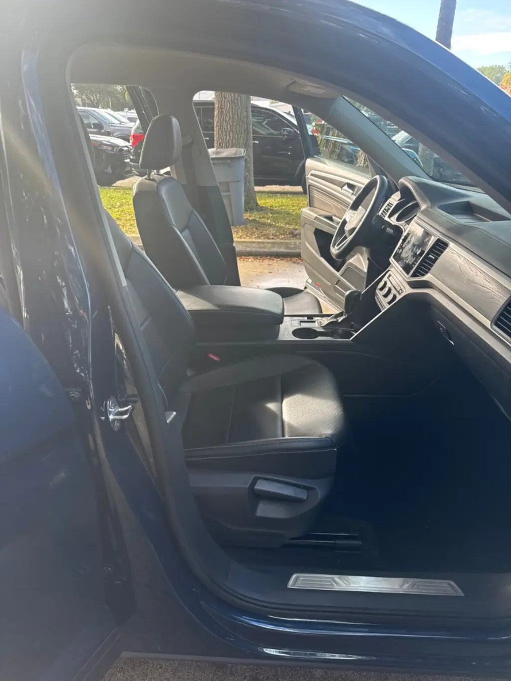 Florida Fine Cars - Used VOLKSWAGEN ATLAS 2021 WEST PALM 3.6L V6 SE W/TECHNOLOGY