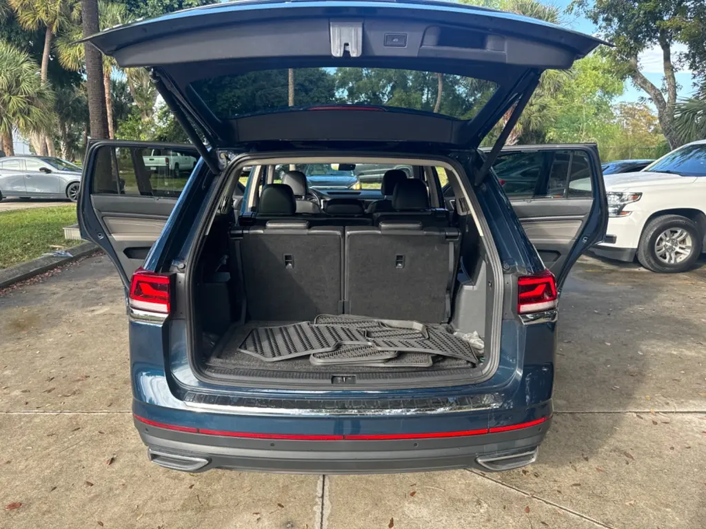 Florida Fine Cars - Used VOLKSWAGEN ATLAS 2021 WEST PALM 3.6L V6 SE W/TECHNOLOGY