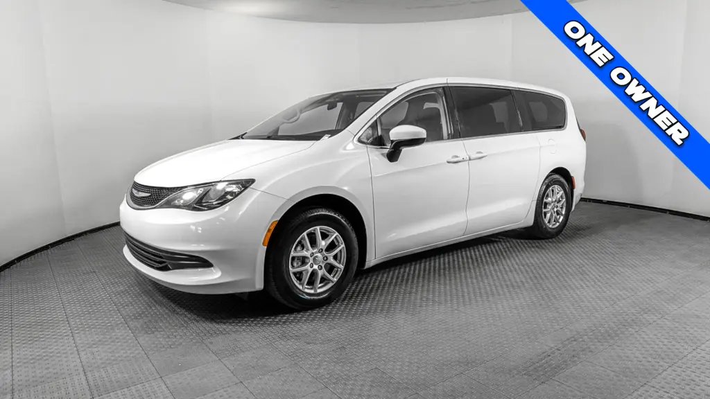 Florida Fine Cars - Used CHRYSLER VOYAGER 2020 ORLANDO LX