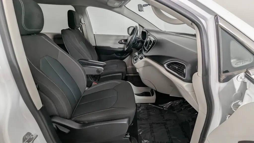 Florida Fine Cars - Used CHRYSLER VOYAGER 2020 ORLANDO LX