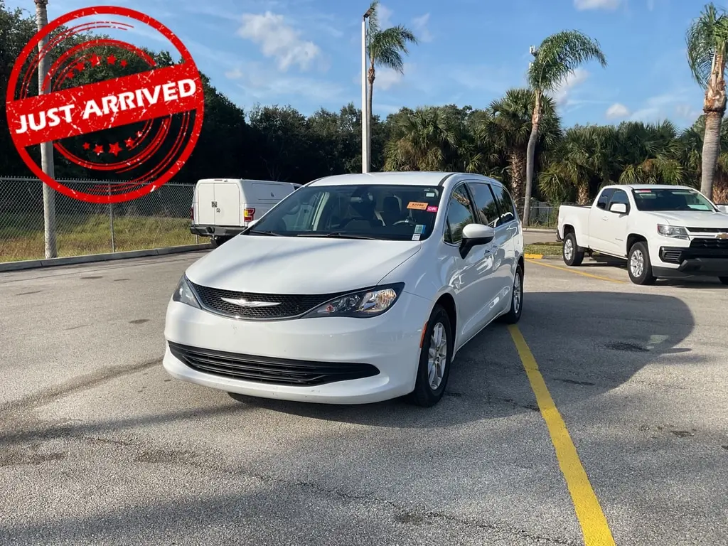 Florida Fine Cars - Used CHRYSLER VOYAGER 2020 ORLANDO LX