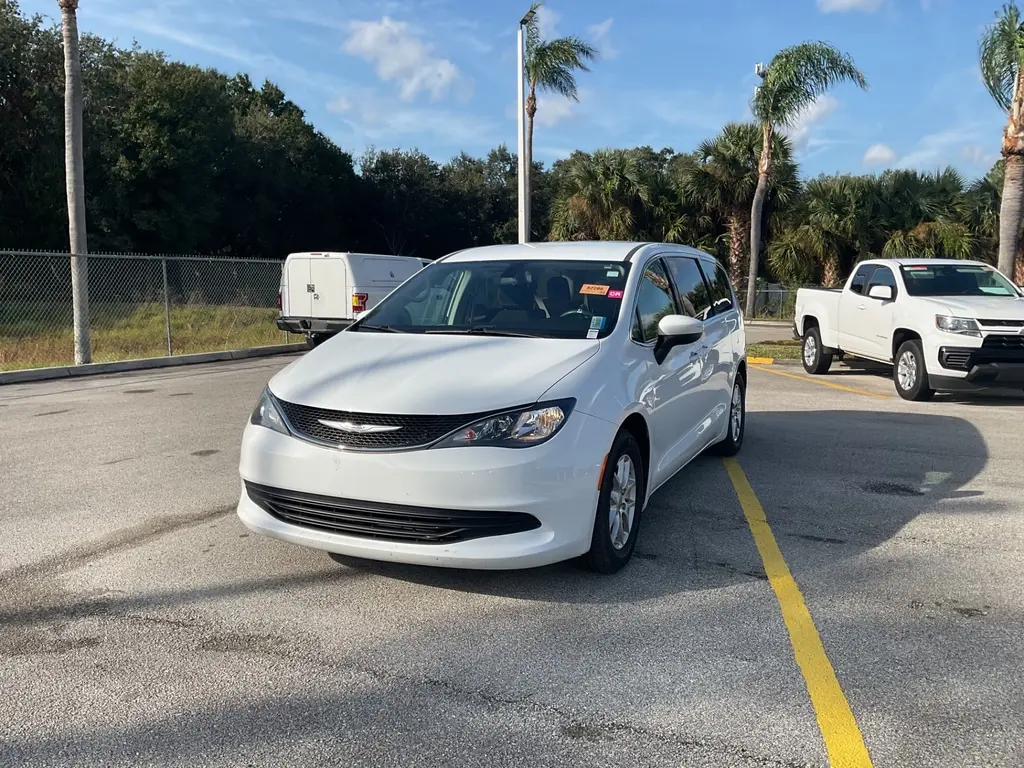 Florida Fine Cars - Used CHRYSLER VOYAGER 2020 ORLANDO LX