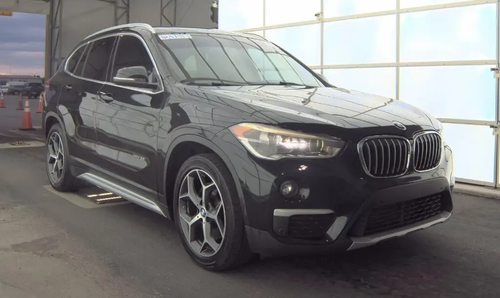 2017 Bmw X1 sDrive28i photo 3