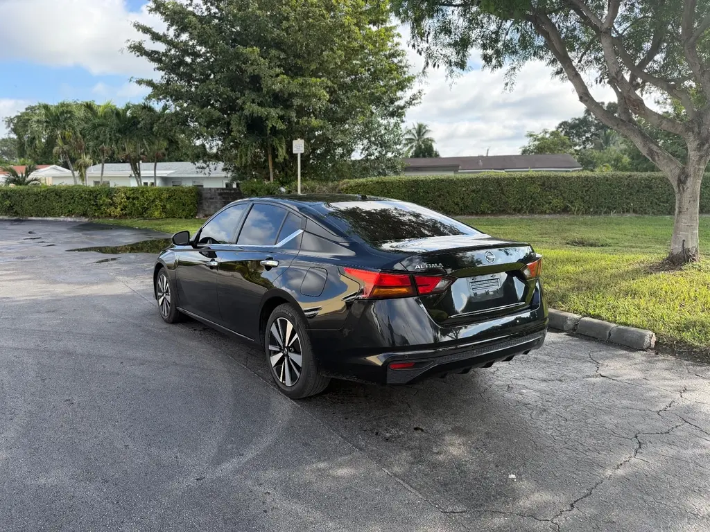 Florida Fine Cars - Used NISSAN ALTIMA 2021 MIAMI 2.5 SV