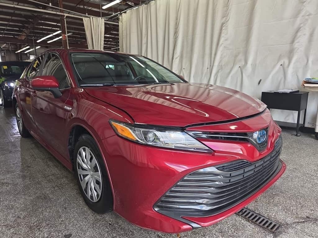 Florida Fine Cars - Used TOYOTA CAMRY 2020 WEST PALM HYBRID LE