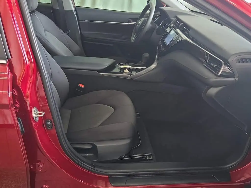 Florida Fine Cars - Used TOYOTA CAMRY 2020 WEST PALM HYBRID LE