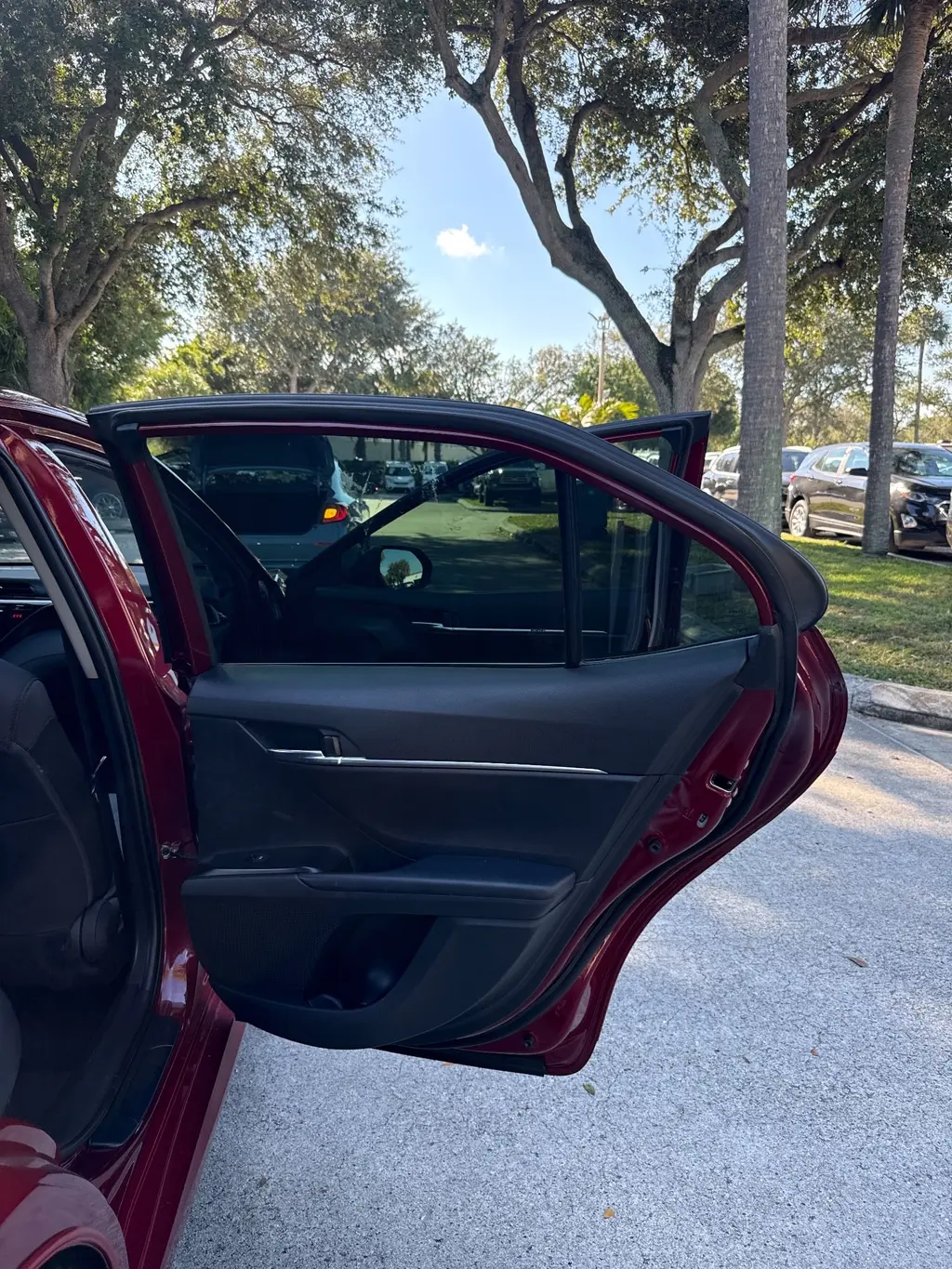 Florida Fine Cars - Used TOYOTA CAMRY 2020 WEST PALM HYBRID LE