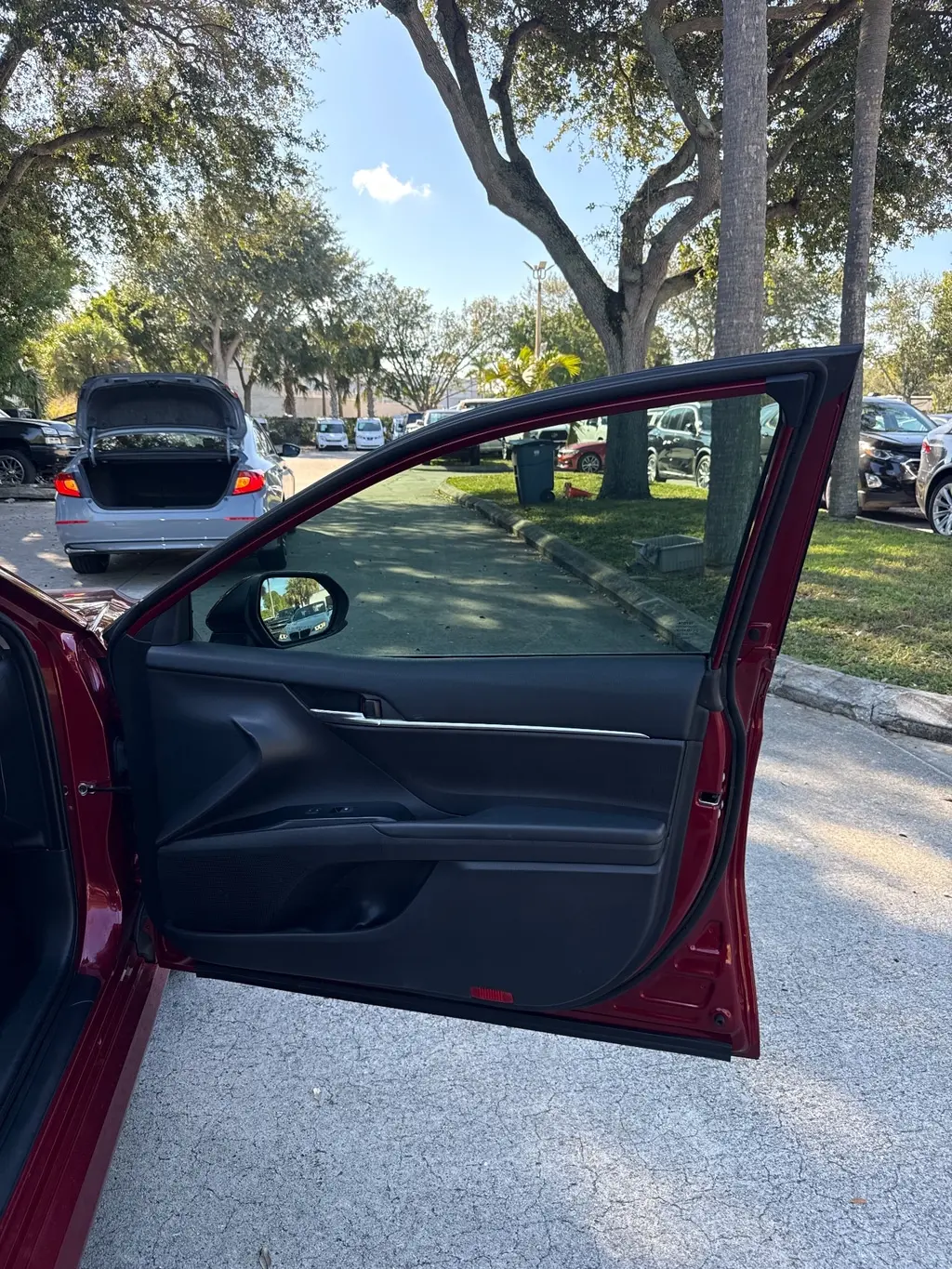 Florida Fine Cars - Used TOYOTA CAMRY 2020 WEST PALM HYBRID LE