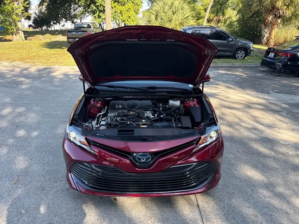 Florida Fine Cars - Used TOYOTA CAMRY 2020 WEST PALM HYBRID LE