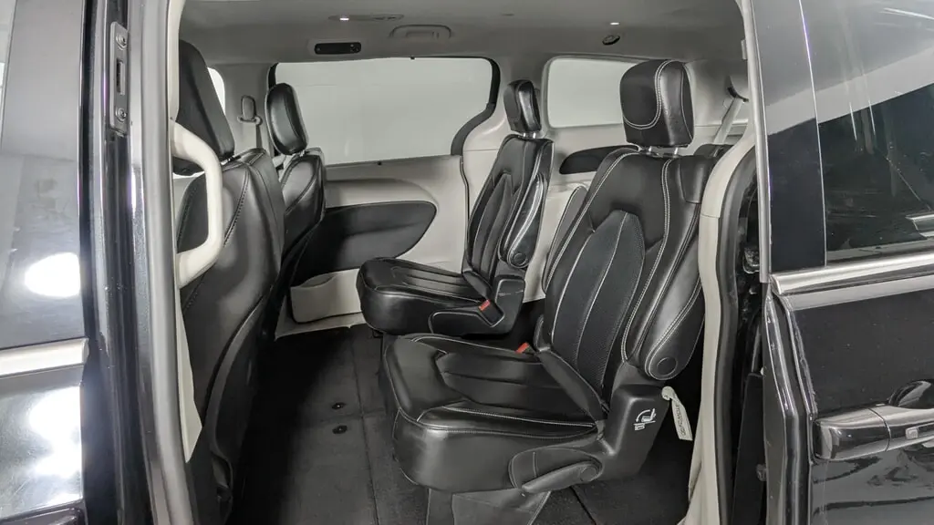 Florida Fine Cars - Used CHRYSLER PACIFICA 2023 ORLANDO TOURING L