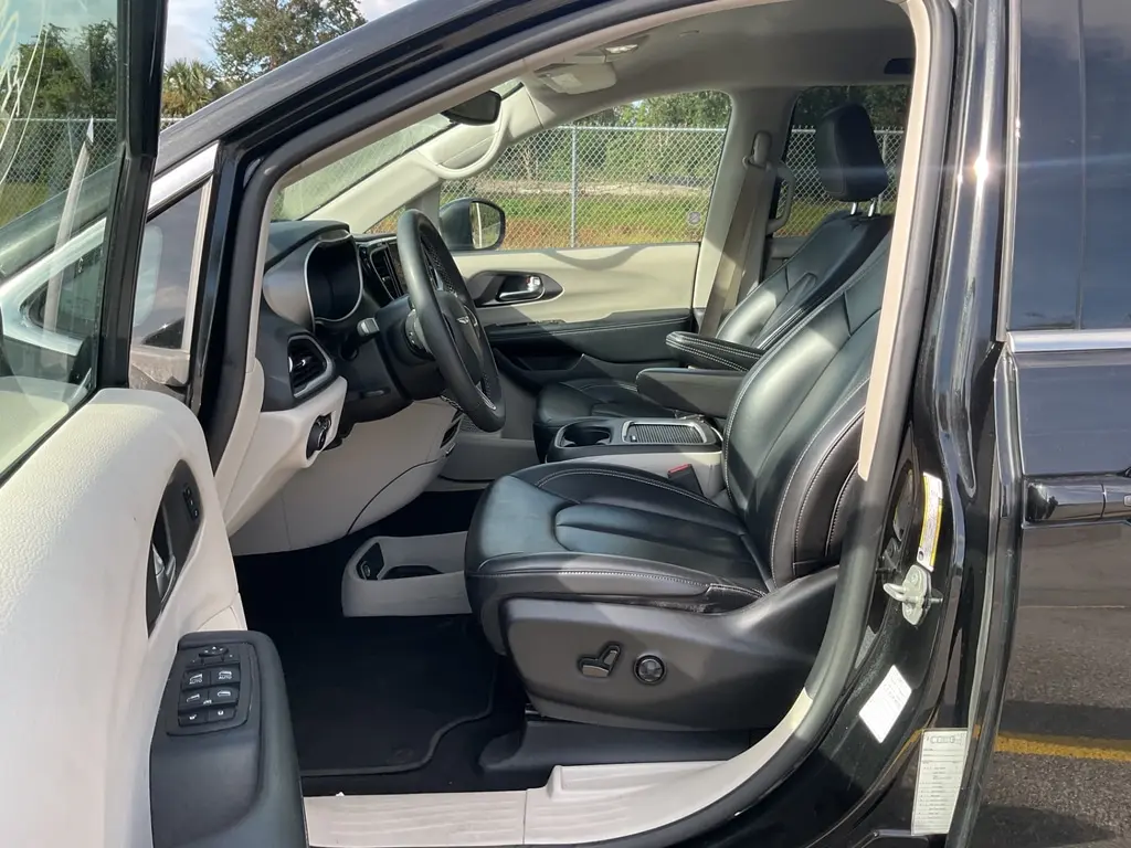 Florida Fine Cars - Used CHRYSLER PACIFICA 2023 ORLANDO TOURING L