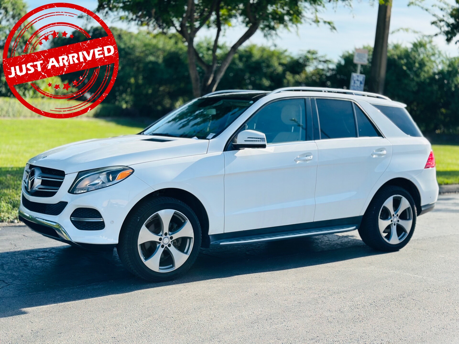 2016 Mercedes-Benz GLE-Class GLE350's photo