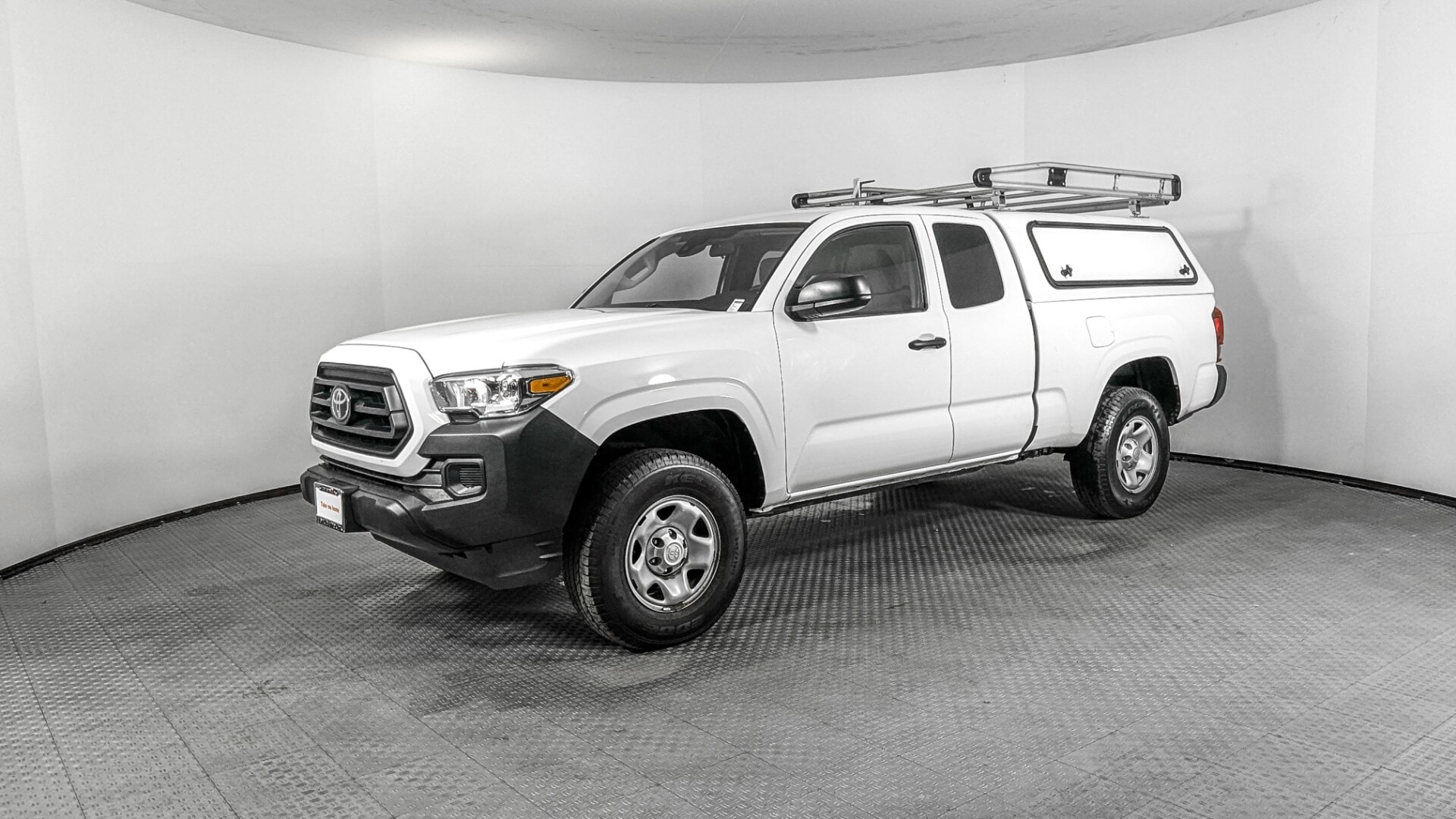 2022 Toyota Tacoma SR's photo