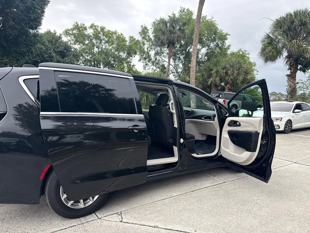 Florida Fine Cars - Used CHRYSLER VOYAGER 2022 WEST PALM LX