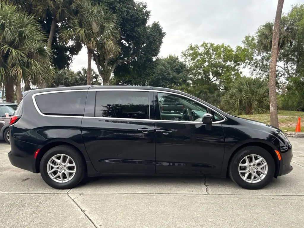 Florida Fine Cars - Used CHRYSLER VOYAGER 2022 WEST PALM LX
