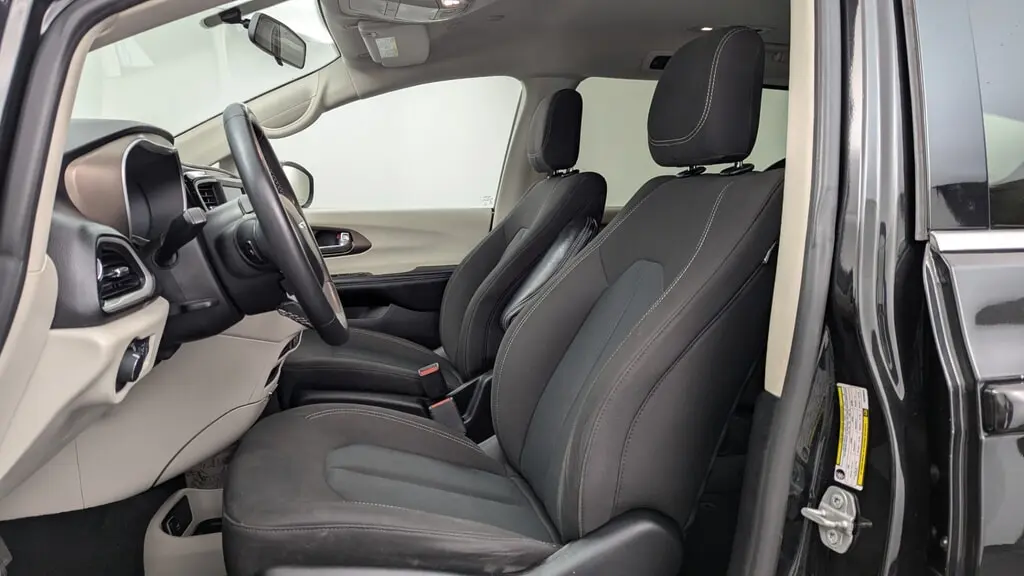 Florida Fine Cars - Used CHRYSLER VOYAGER 2022 WEST PALM LX