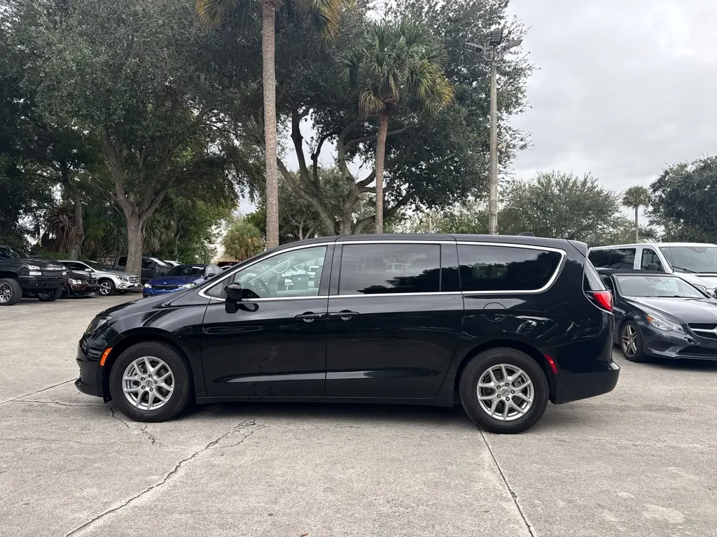 Florida Fine Cars - Used CHRYSLER VOYAGER 2022 WEST PALM LX