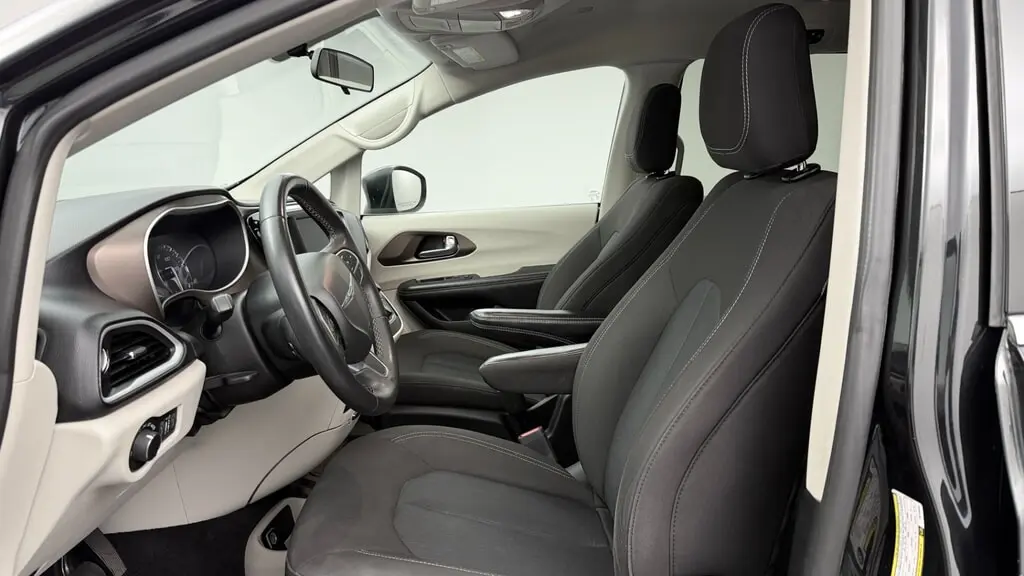 Florida Fine Cars - Used CHRYSLER VOYAGER 2022 WEST PALM LX