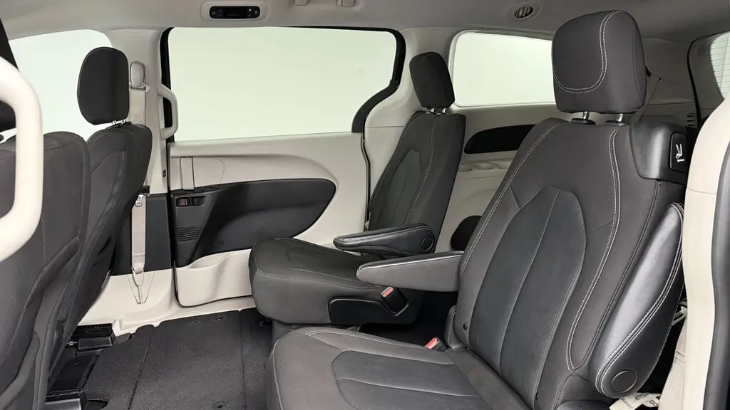 Florida Fine Cars - Used CHRYSLER VOYAGER 2022 WEST PALM LX