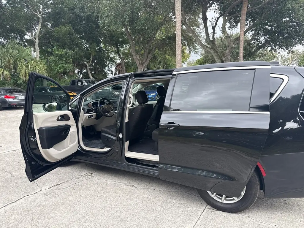 Florida Fine Cars - Used CHRYSLER VOYAGER 2022 WEST PALM LX
