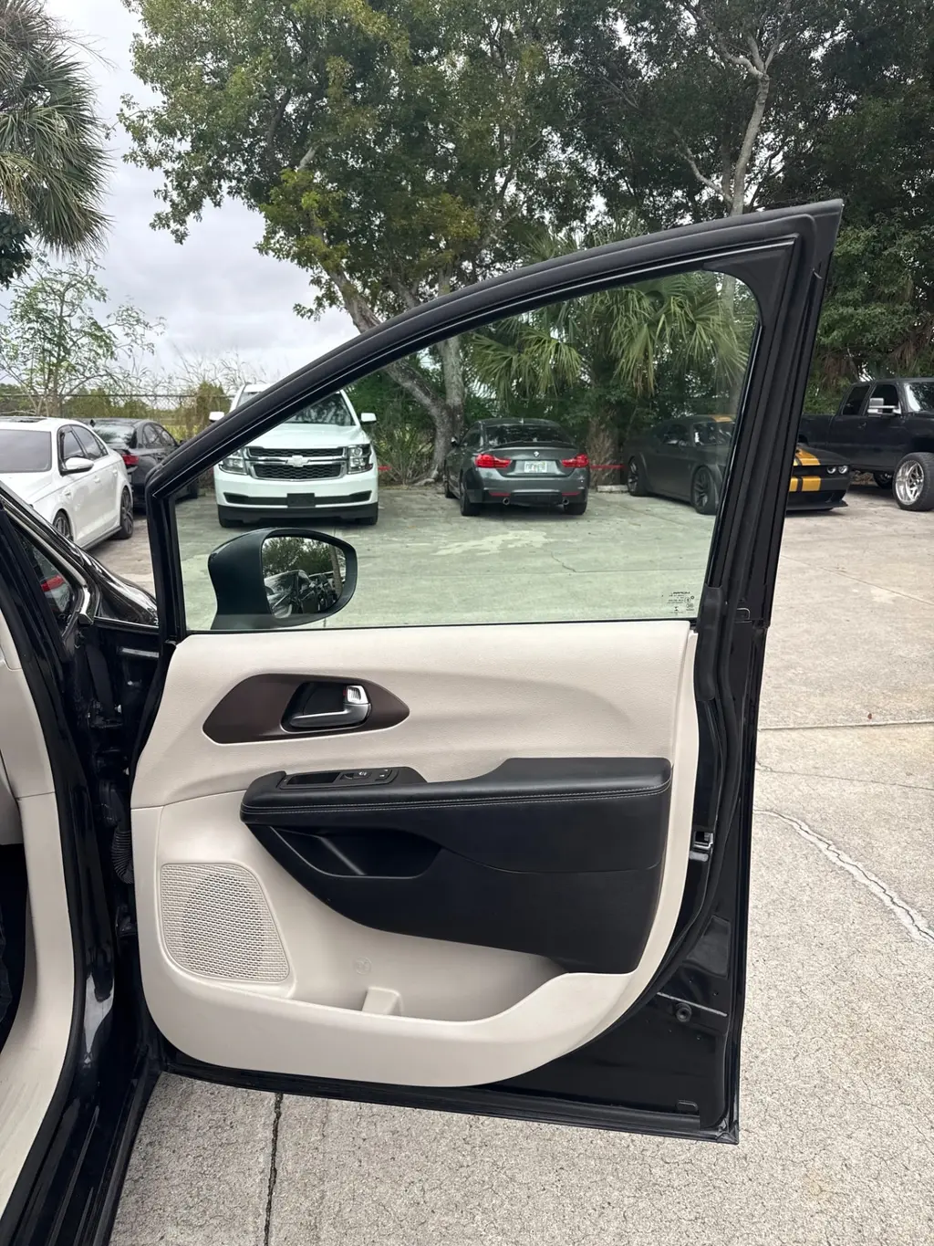 Florida Fine Cars - Used CHRYSLER VOYAGER 2022 WEST PALM LX