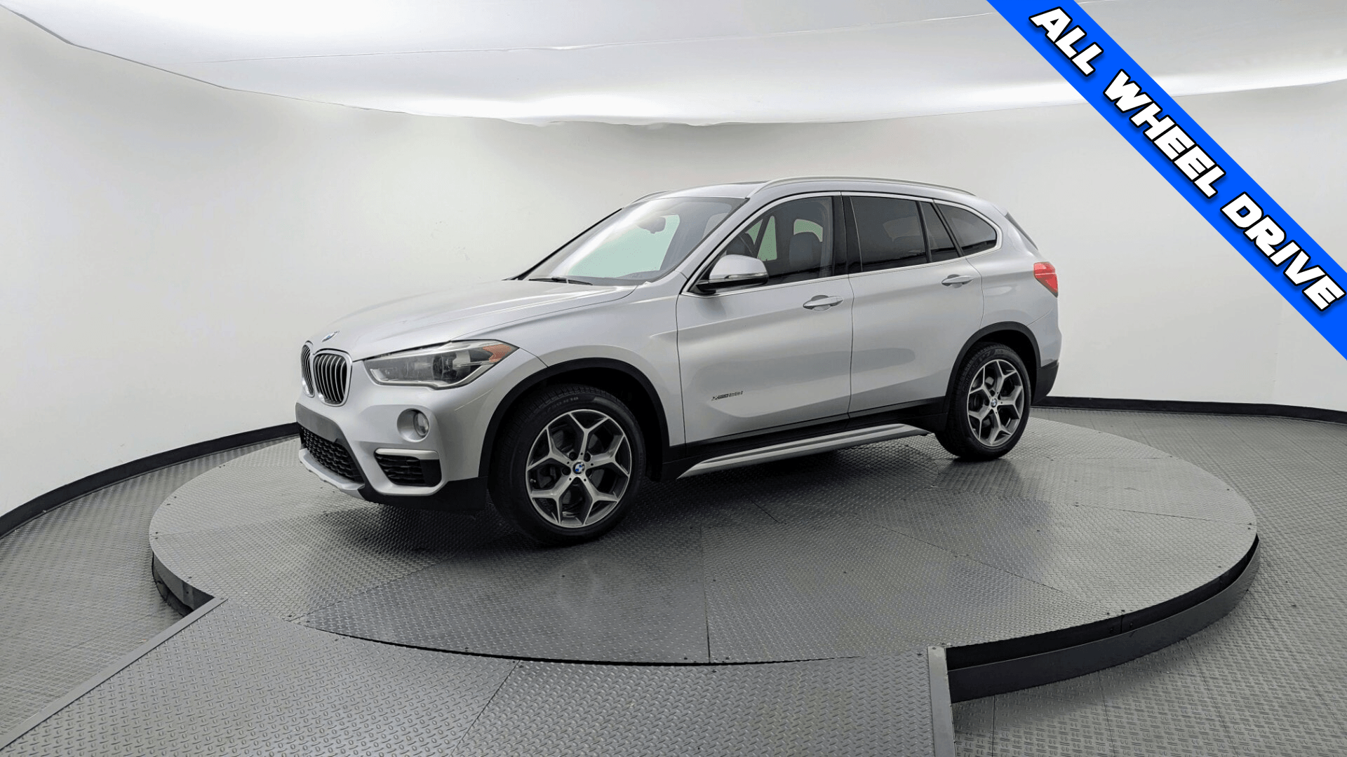 2017 BMW X1 28i's photo