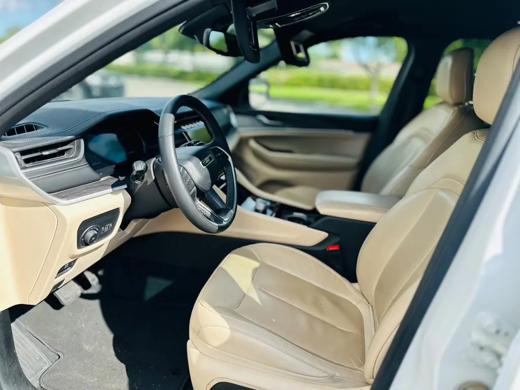 Florida Fine Cars - Used JEEP GRAND CHEROKEE L 2023 MIAMI LIMITED