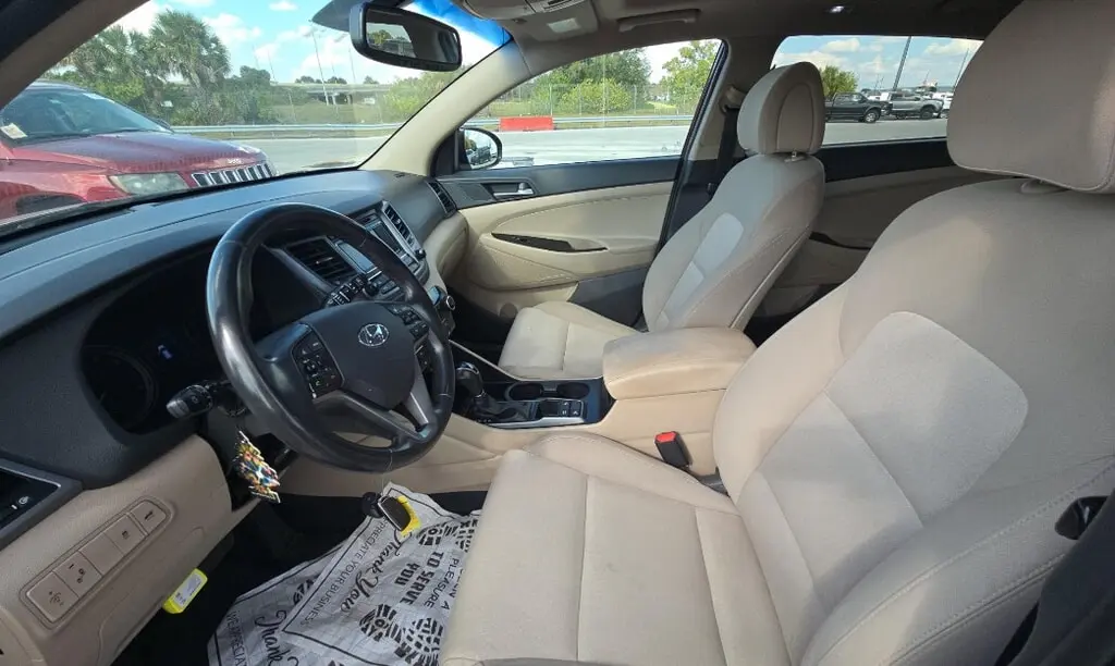 Florida Fine Cars - Used HYUNDAI TUCSON 2017 MIAMI VALUE