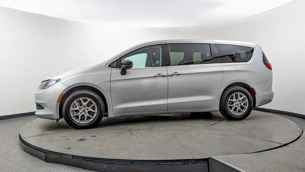 Florida Fine Cars - Used CHRYSLER VOYAGER 2024 MARGATE LX
