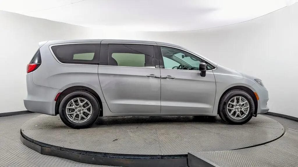 Florida Fine Cars - Used CHRYSLER VOYAGER 2024 MARGATE LX